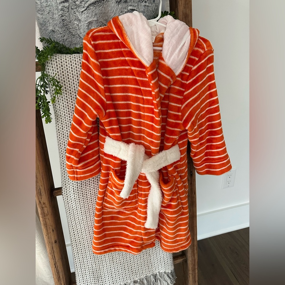EUC Cat & Jack Foxy Robe - Picture 2 of 9